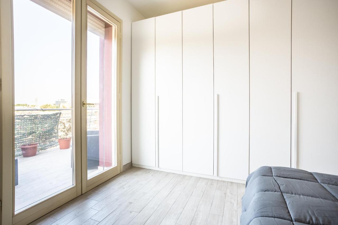 Ferienwohnung Urban Retreat -Private Parking+Terrace Rom Exterior foto
