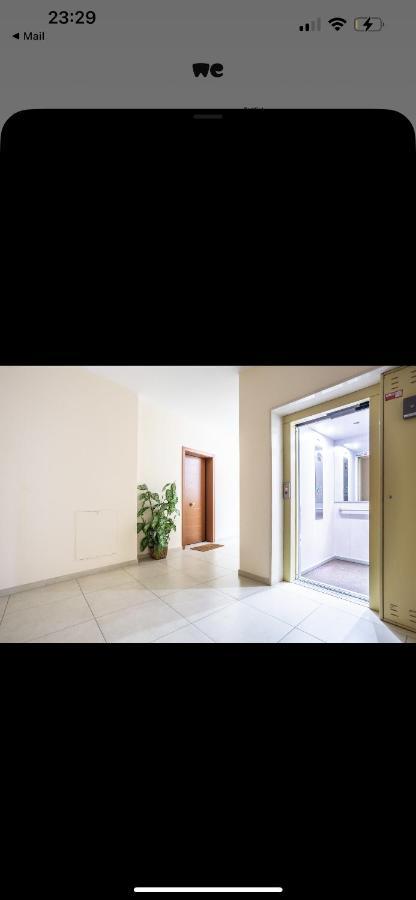 Ferienwohnung Urban Retreat -Private Parking+Terrace Rom Exterior foto